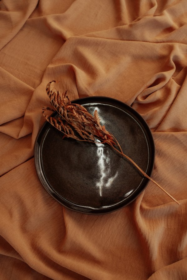 Prato de Cerâmica Artesanal Brejo