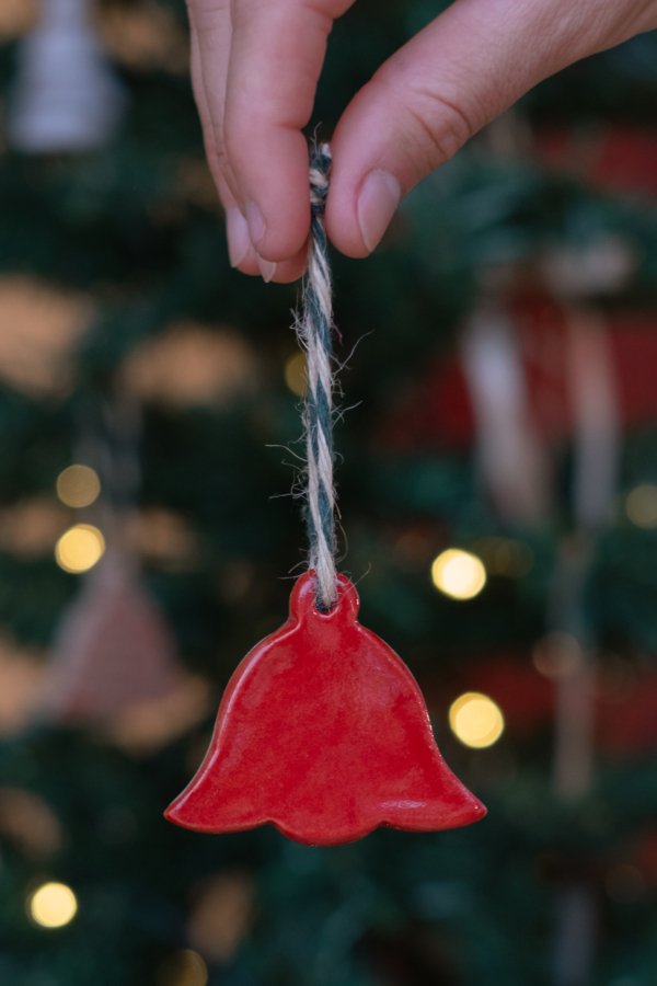 Pingente de Natal em Cerâmica Artesanal Sino