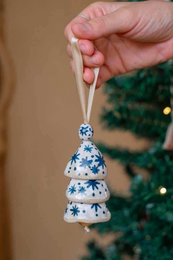 Pingente de Natal em Cerâmica Artesanal Árvore
